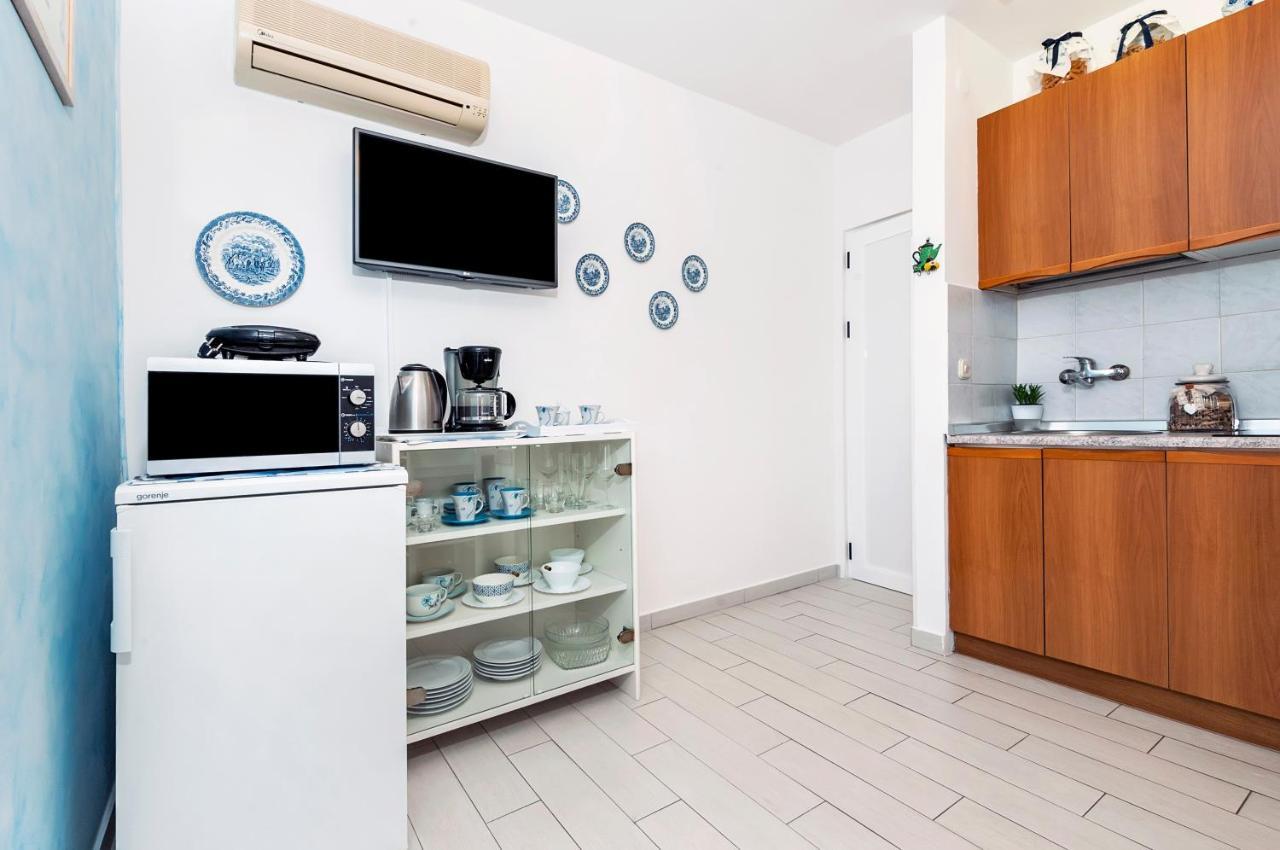 Apartment Casa Banko Ровин Екстериор снимка