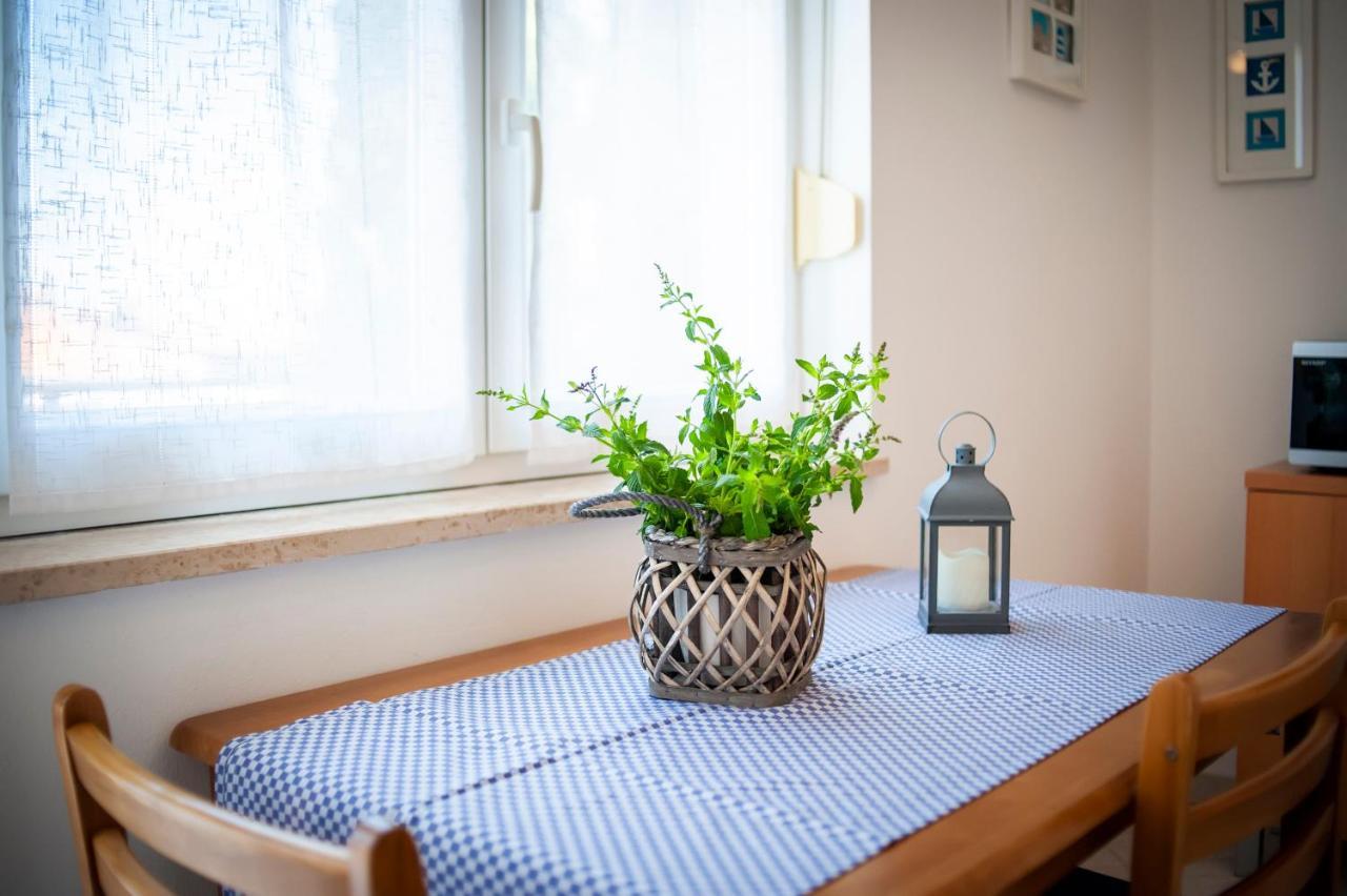 Apartment Casa Banko Ровин Екстериор снимка