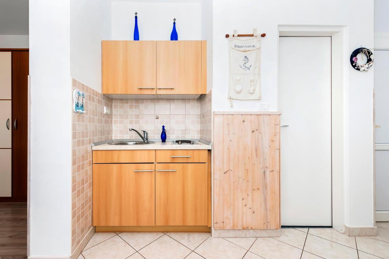 Apartment Casa Banko Ровин Екстериор снимка