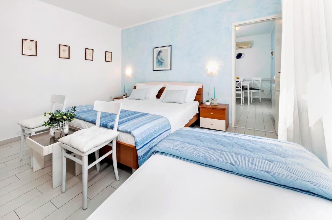 Apartment Casa Banko Ровин Екстериор снимка